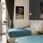 Konukevi Carafa Napoli