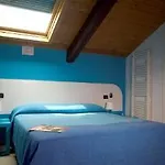 Konukevi Carafa Napoli